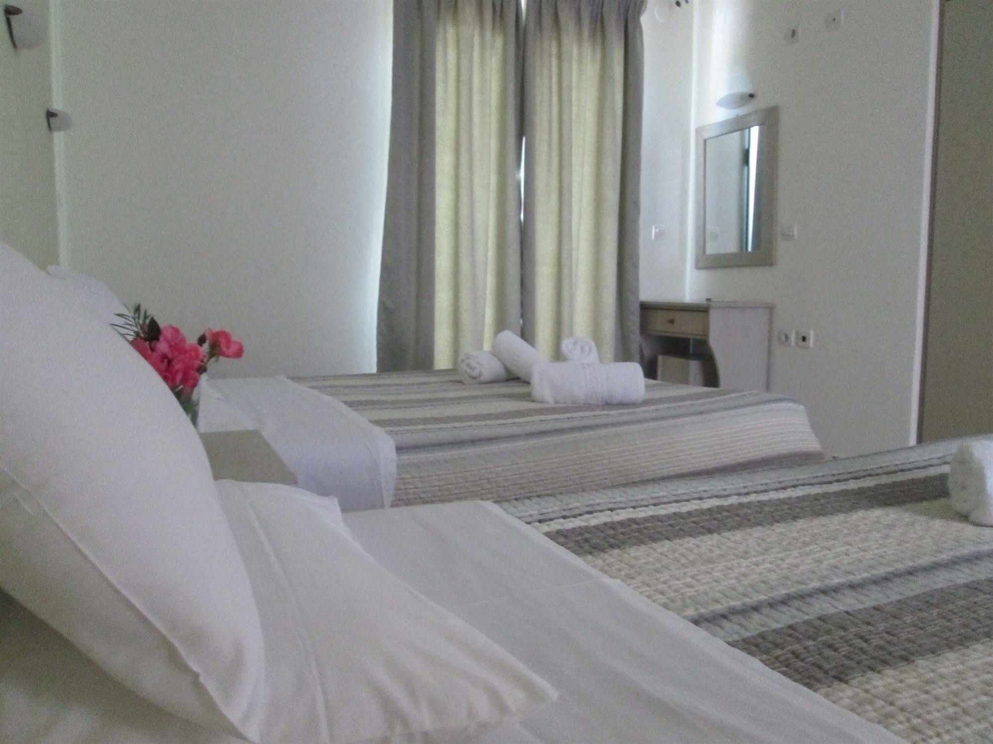 Ninos On The Beach Hotel Ρόδα Εξωτερικό φωτογραφία